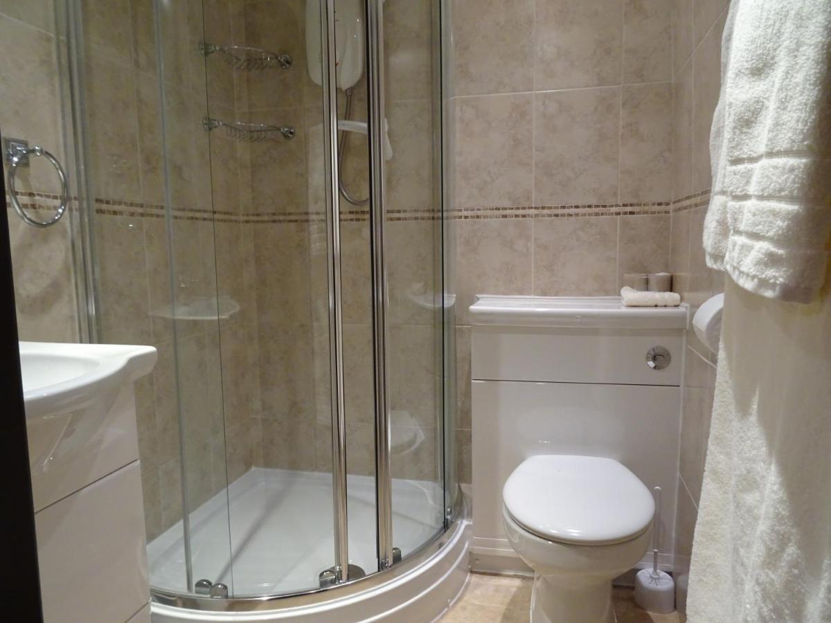 Bed and Breakfast Quiet Woman House Halstock Esterno foto